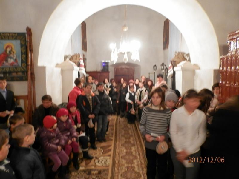 Copiii din Bașeu colindă cu cei din Mlenăuți 4